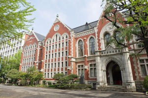 慶應で最も綺麗な建物は図書館 受験の悩みを早稲田生 慶應生に相談 早慶学生ドットコム